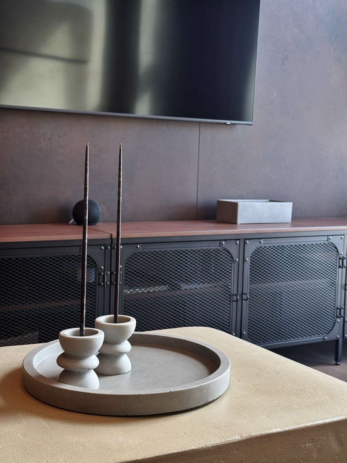 žvakidė visiems žvakių dydžiams // universum