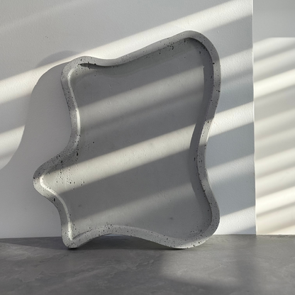 betoninis padėklas // bala.