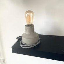 Įkelti vaizdą į galerijos rodinį, lempa uno.
